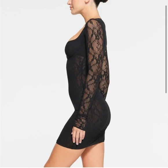 Skims Stretched Lace Underwire Long Sleeve Dress size small - Picture 2 of 5